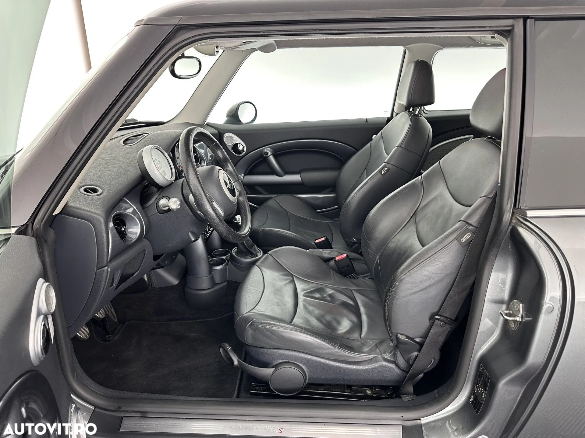 Mini Cooper S Standard - 13