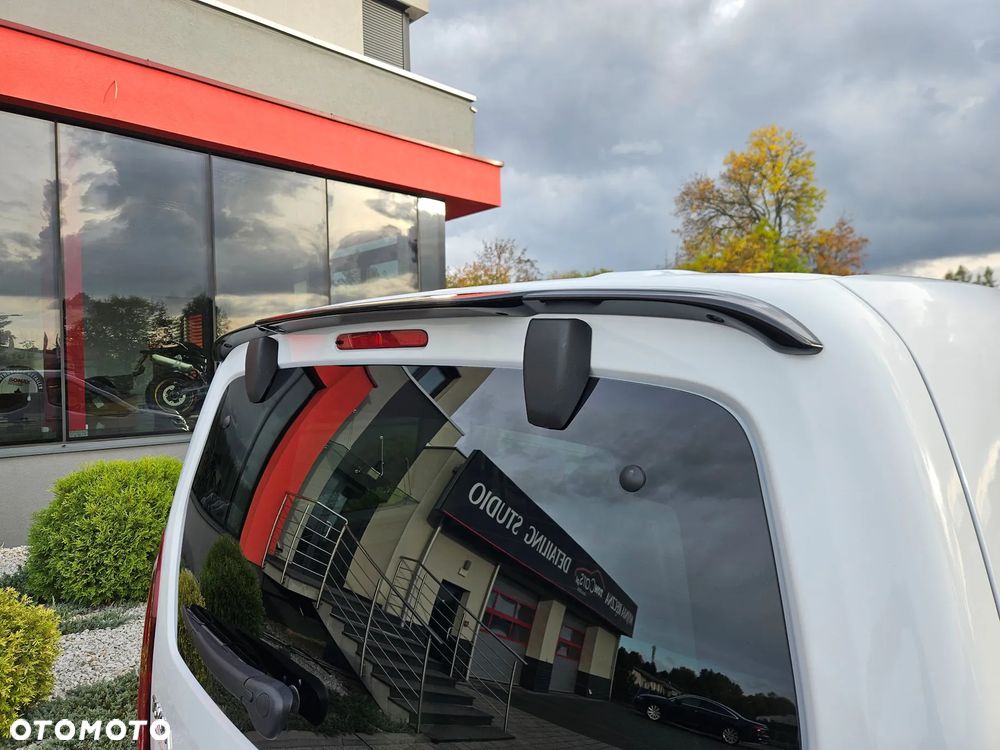 Toyota Proace City Verso 1.5 D-4D Business - 25