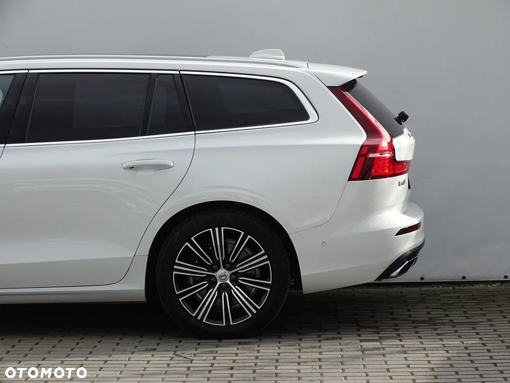 Volvo V60 T6 AWD Recharge Geartronic Inscription - 4