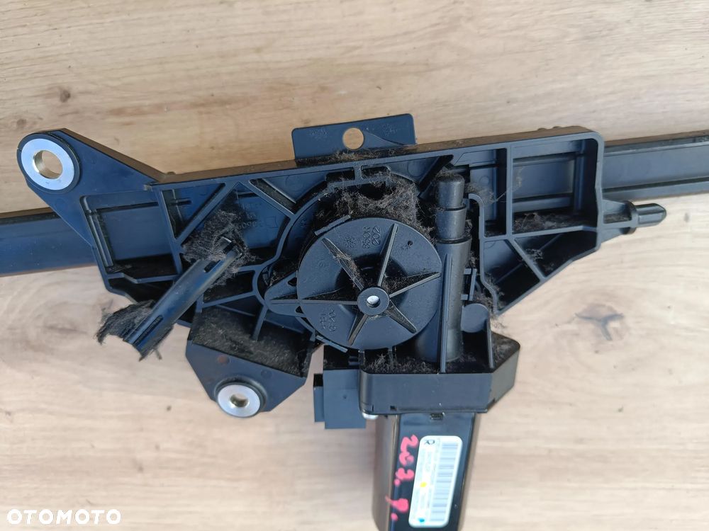 MERCEDES W207 COUPE CABRIO PODAJNIK PASA PRAWEGO PRAWY A2078600282 - 4