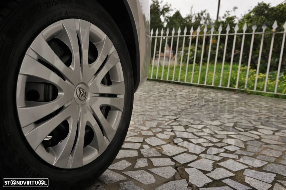 Toyota Auris 1.33 VVT-i Life+ - 34