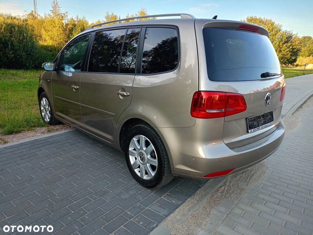 Volkswagen Touran 1.6 TDI DPF BlueMotion Technology Cup - 9