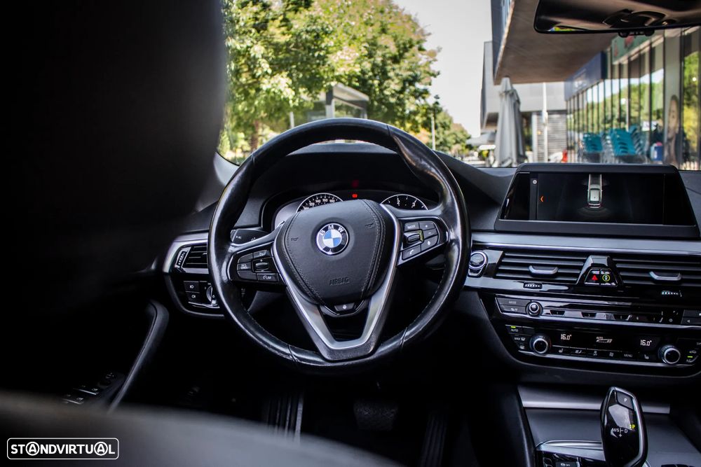 BMW 520 d Line Luxury Auto - 31