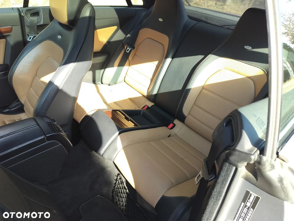 Mercedes-Benz Klasa E 350 CDI DPF BlueEFFICIENCY 7G-TRONIC Elegance - 20