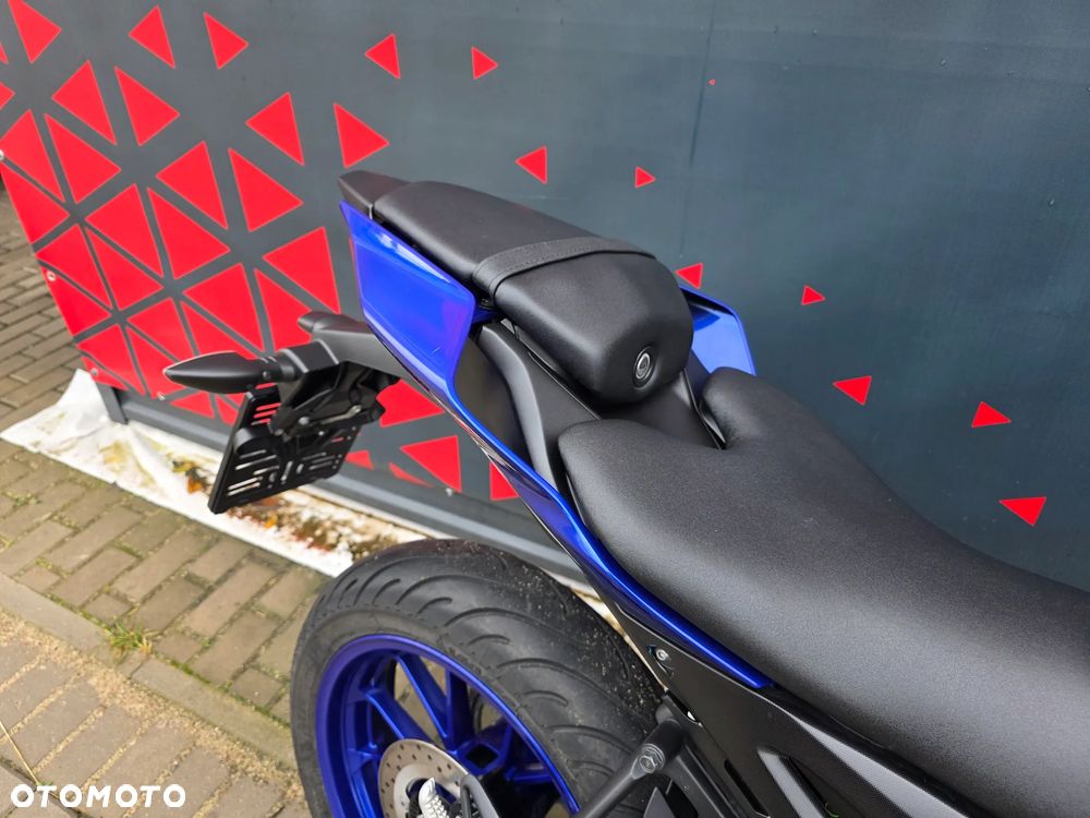 Yamaha YZF - 23