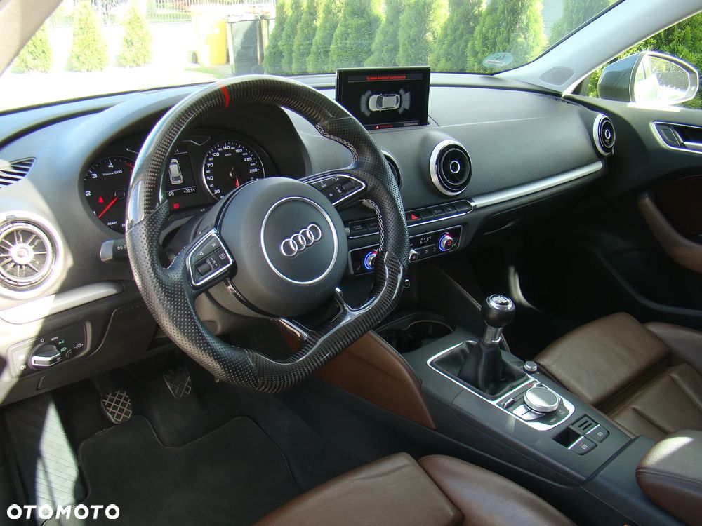 Audi A3 Sportback 2.0 TDI (clean diesel) S line Sportpaket - 25