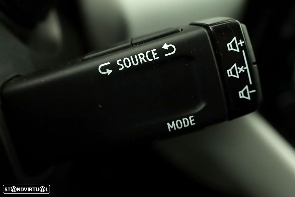 Renault Clio 1.0 TCe Techno - 19