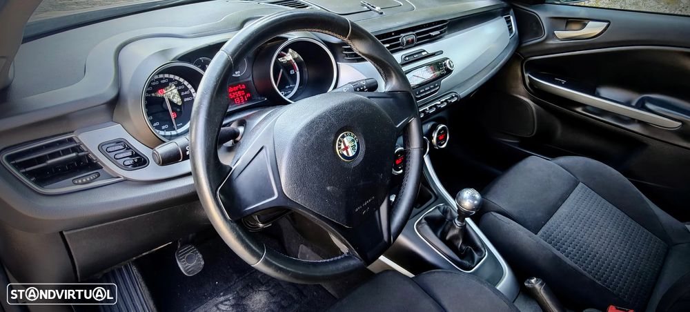Alfa Romeo Giulietta 1.6 JTDM 16V Sport - 17