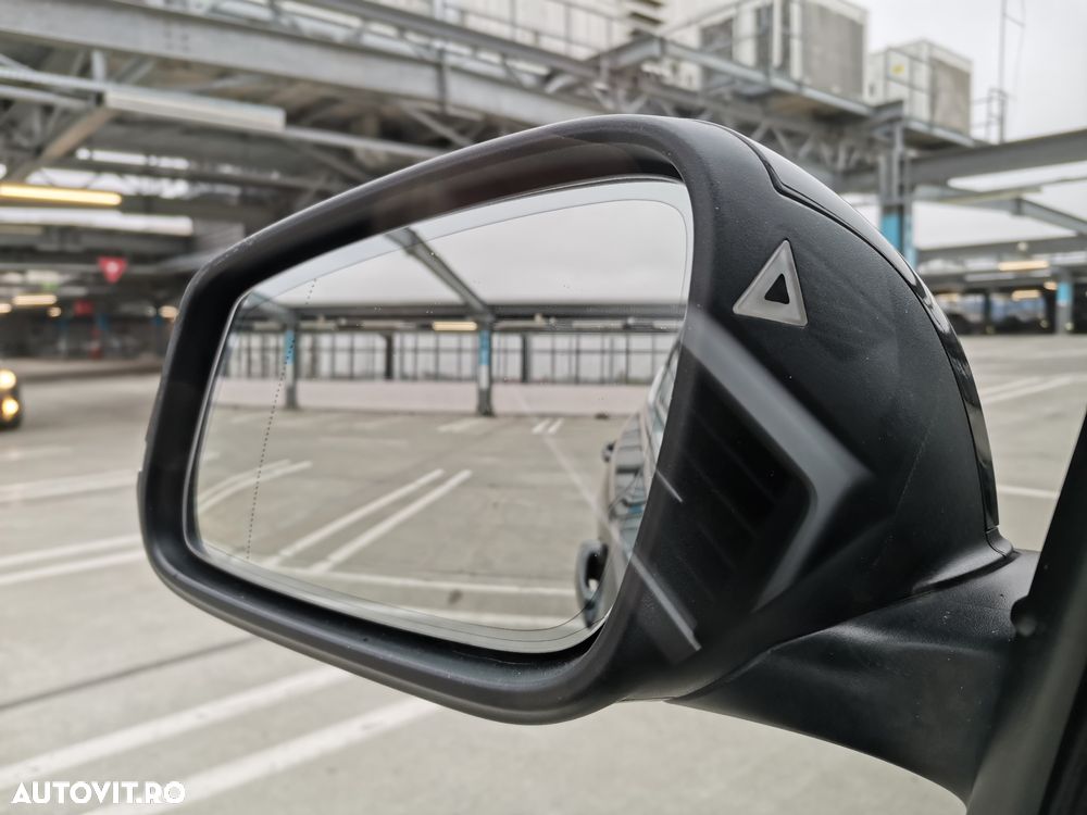 BMW Seria 3 320d xDrive GT Aut. Luxury Line - 9