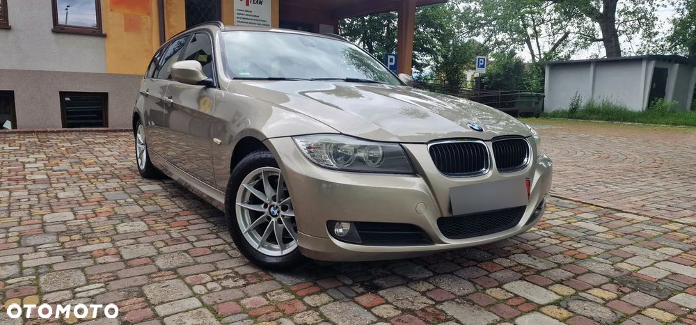 BMW Seria 3 320d DPF Edition Sport - 1