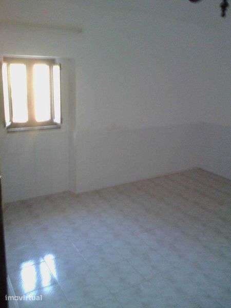 Vende-se monte alentejano - Grande imagem: 3/5