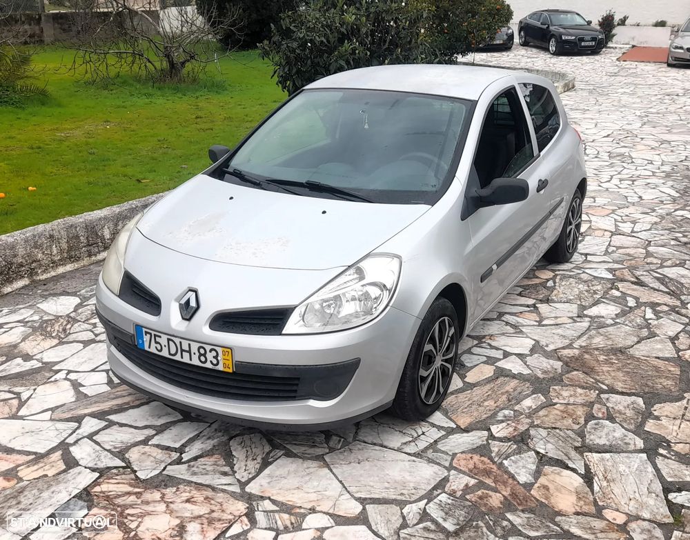 Renault CLIO 1.5 DCI - 1