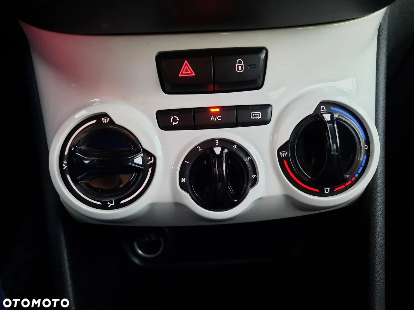 Peugeot 208 PureTech 68 Like - 30