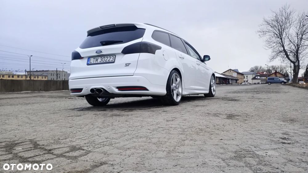 Ford Focus ST - 2