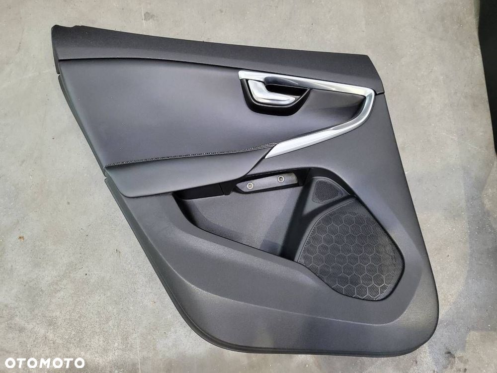 WNĘTRZE FOTELE KANAPA BOCZKI TUNEL KOMPLET PÓŁSKÓRA VOLVO V40 II EU - 2