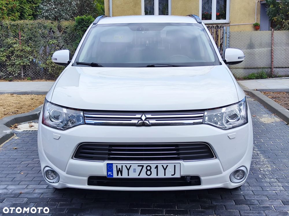 Mitsubishi Outlander 2.0 4WD - 1