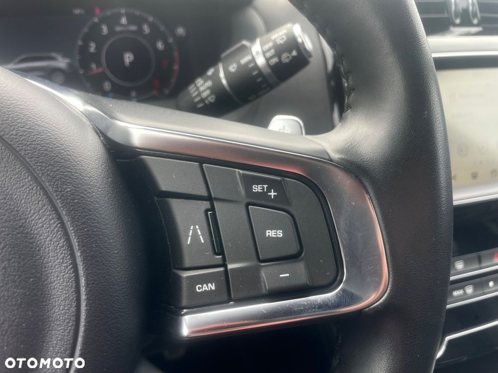 Jaguar F-Pace 25t AWD R-Sport - 25