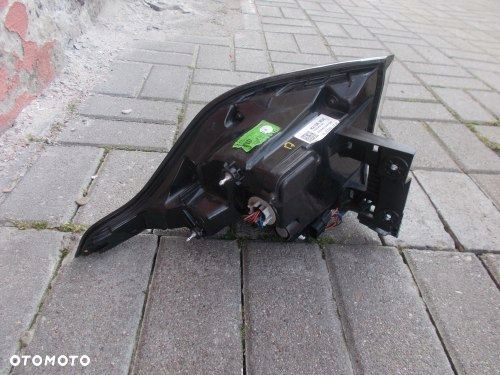 KIA SPORTAGE V 5 PRAWA TYLNA LED ORYGINAŁ - 4