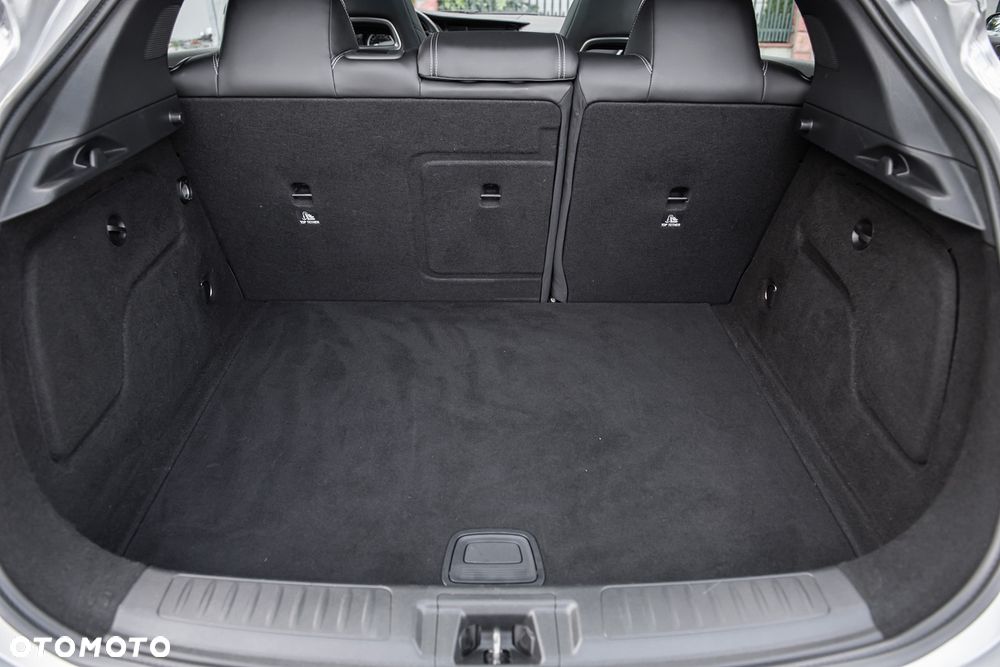 Infiniti Q30 2.0t DCT AWD Sport City Black - 27