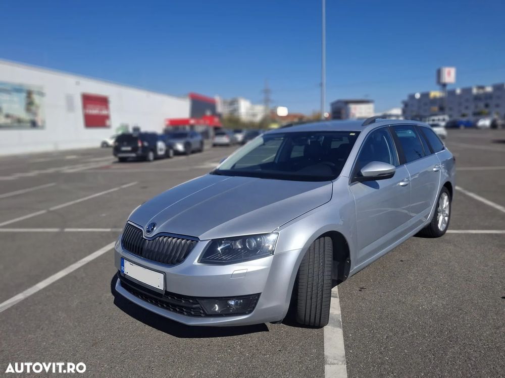 Skoda Octavia 1.6 TDI DSG Style - 5