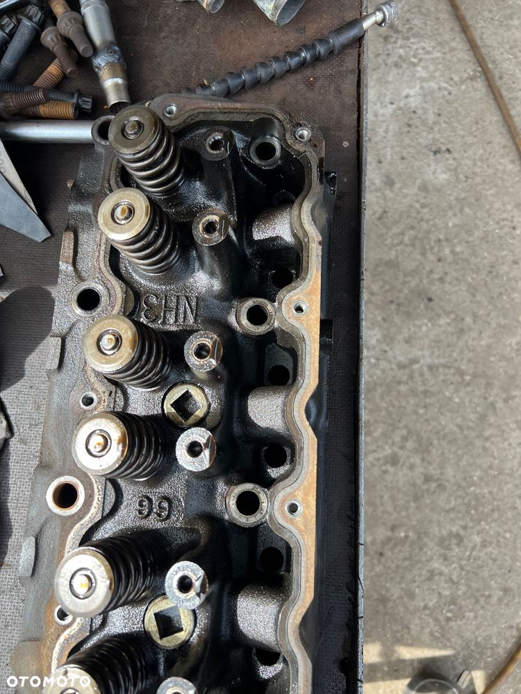 Głowica jeep wrangler yj cherokee 4.0b - 2