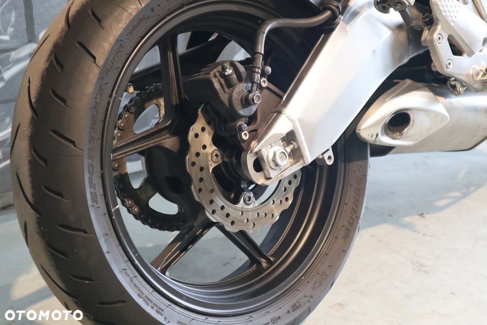 Kawasaki Versys 650 - 24