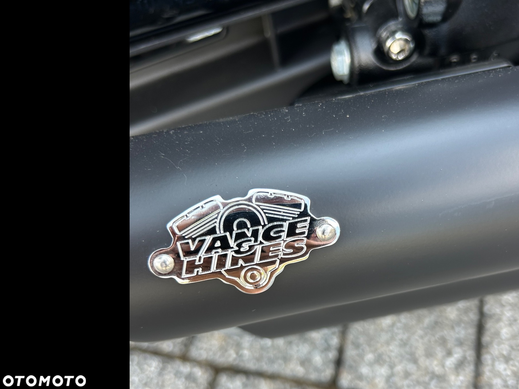 Harley-Davidson Sportster Iron 883 - 13