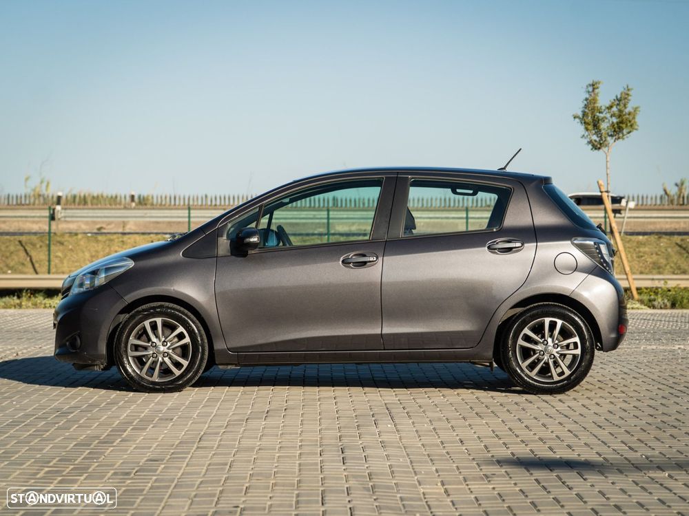 Toyota Yaris 1.33 VVT-i Comfort+P.Style - 5