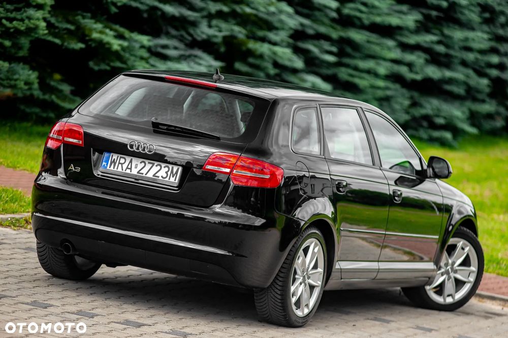 Audi A3 Sportback 1.6 S tronic Attraction - 12