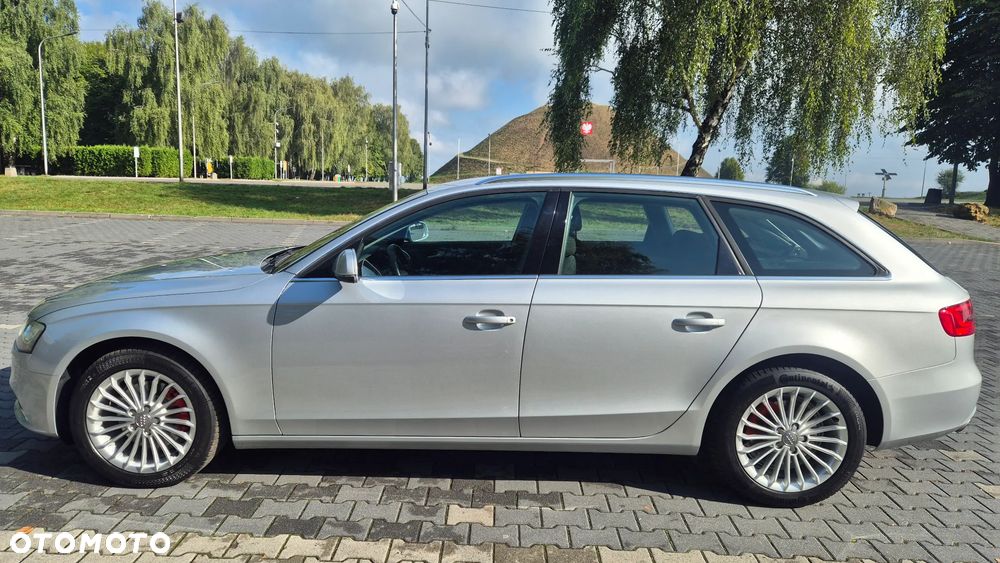 Audi A4 Avant 2012 photo 3