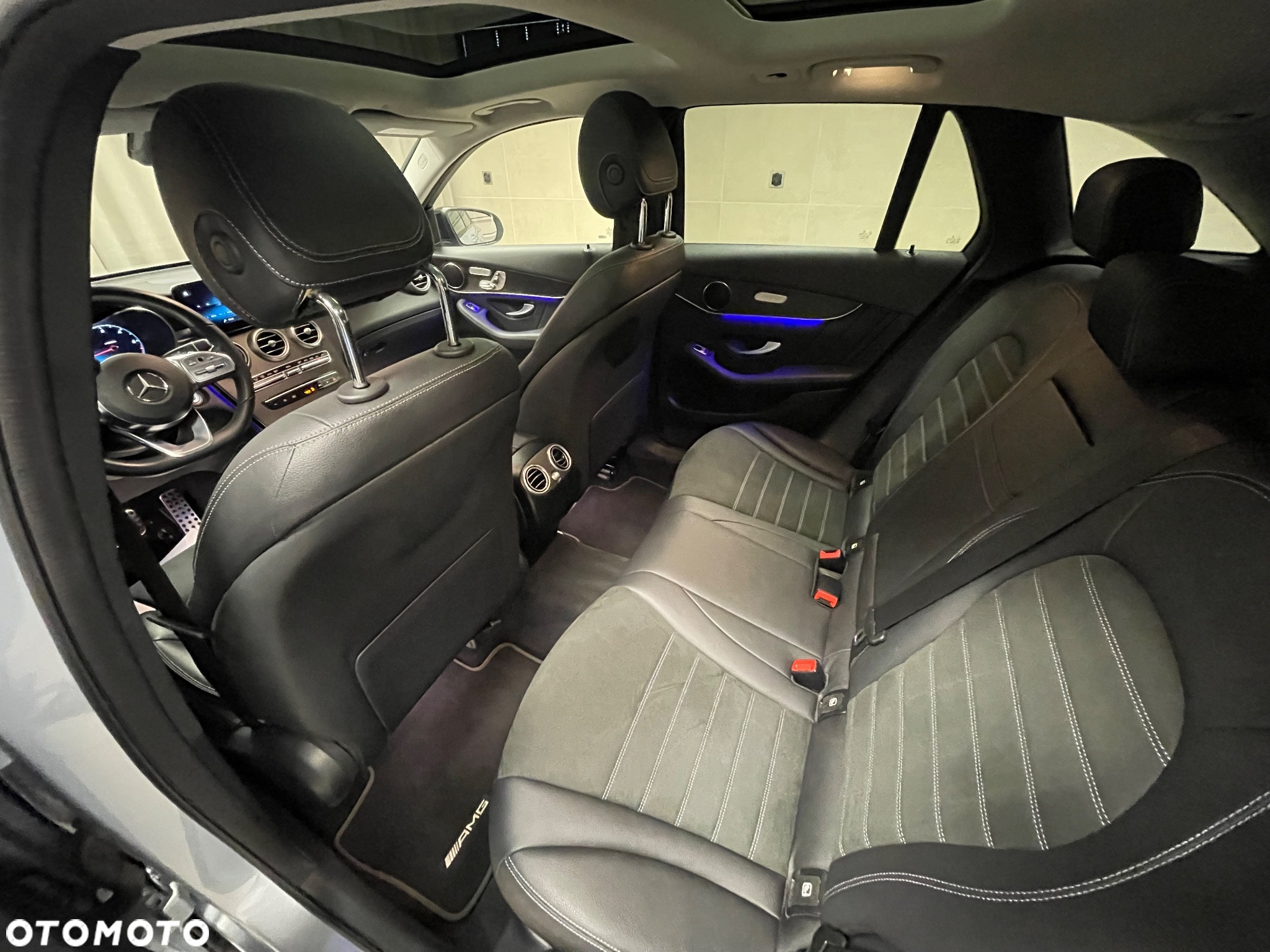 Mercedes-Benz GLC 300 d 4-Matic - 27