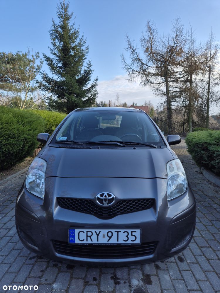 Toyota Yaris - 13