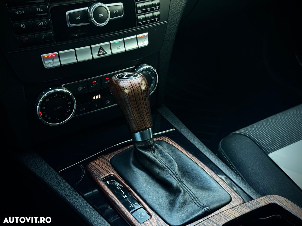 Mercedes-Benz C - 4