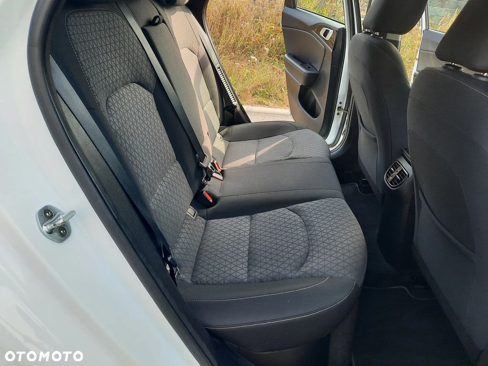 Kia Ceed 1.6 GDI PHEV L Business Line DCT - 21