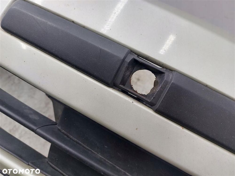 Zderzak przód przedni Renault Laguna II 2001-2005 PRZED LIFT - 10