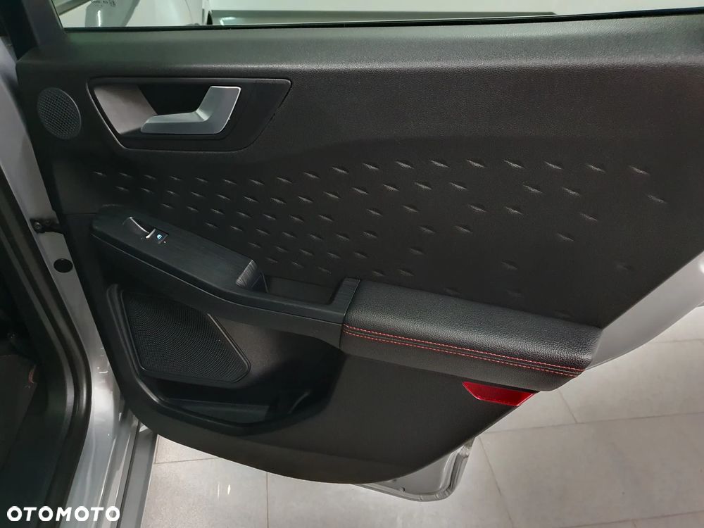 Ford Kuga 2.0 EcoBlue AWD ST-Line - 22