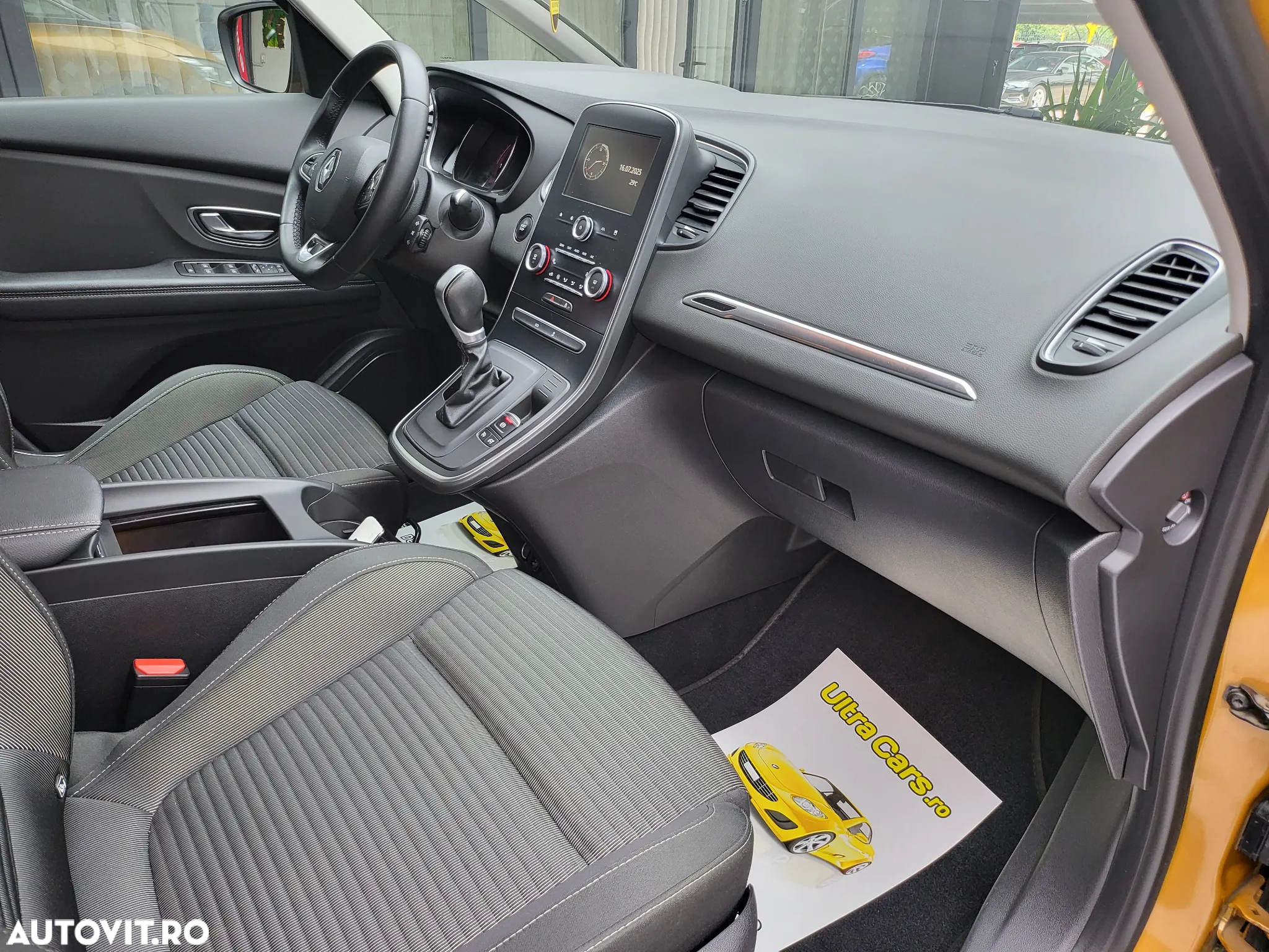 Renault Scenic BLUE dCi 120 EDC Deluxe-Paket LIMITED - 12