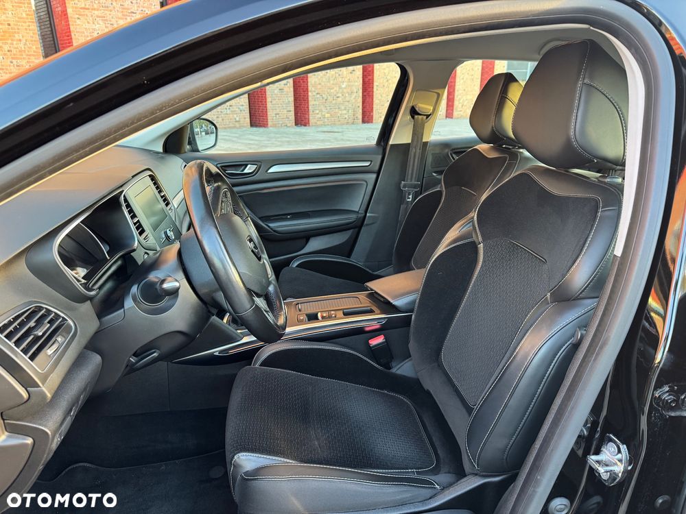 Renault Megane 1.5 Blue dCi Intens - 13