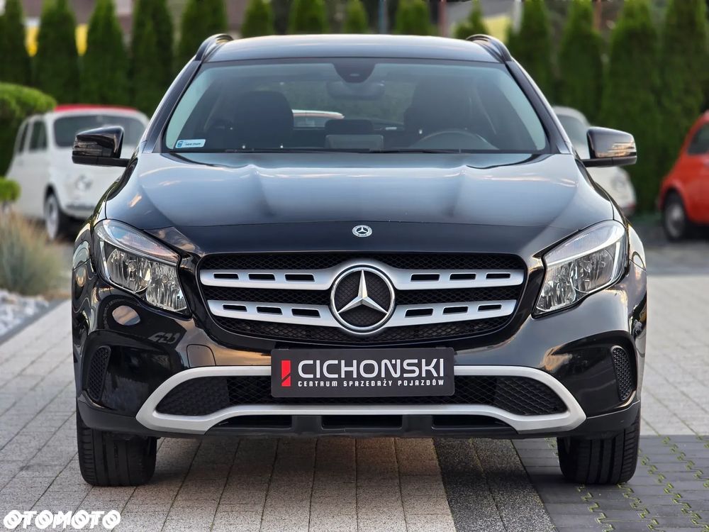 Mercedes-Benz GLA 180 7G-DCT Style - 27