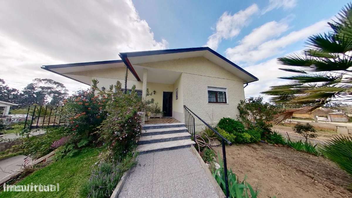 T5 em Primeiro Andar de Moradia em Seixo de Gatões, Montemor-o-Velho - Grande imagem: 2/38