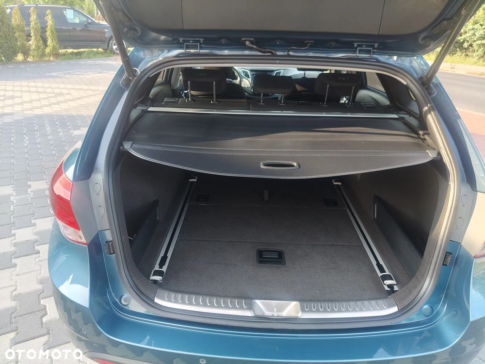 Hyundai i40 1.7 CRDi Premium DCT - 32