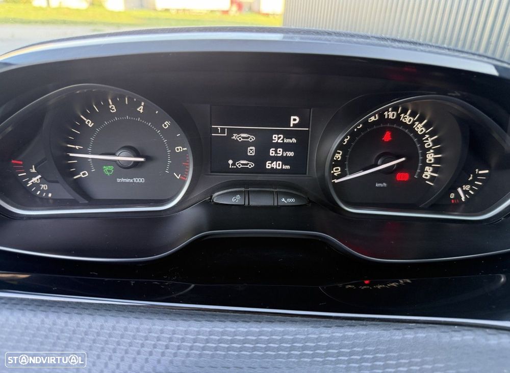 Peugeot 208 1.2 PureTech GT Line EAT6 - 25