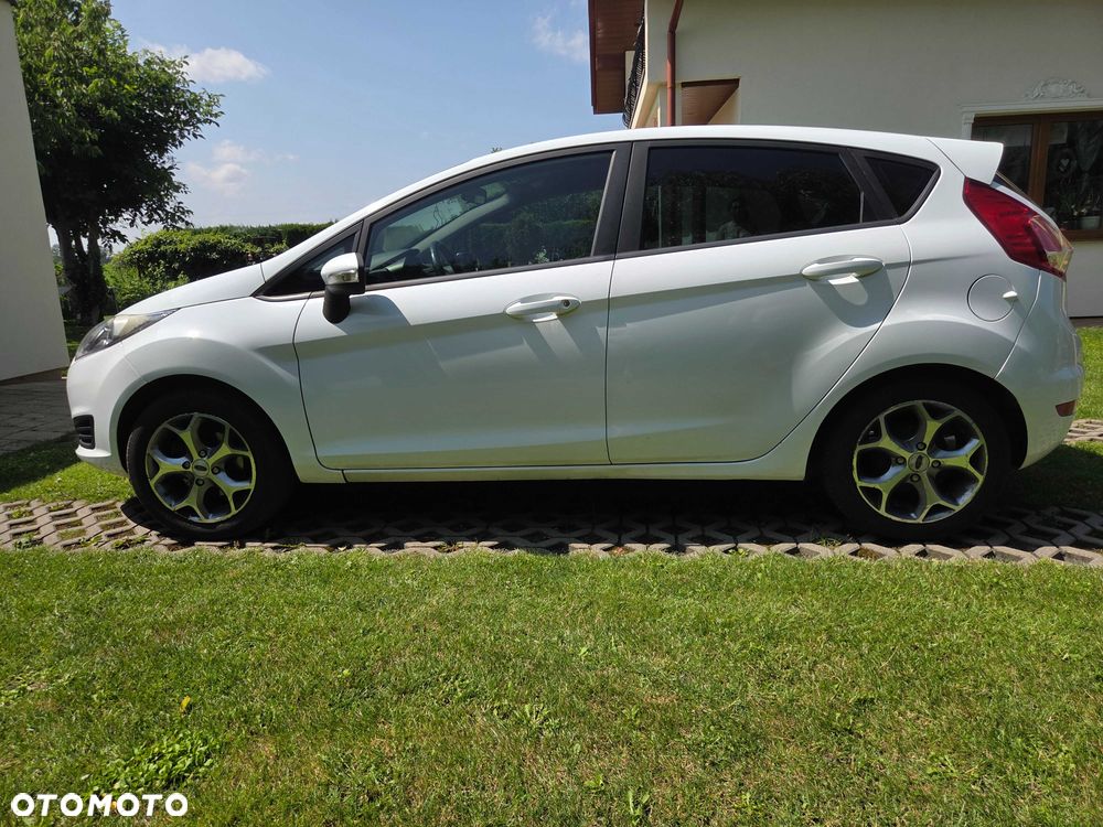 Ford Fiesta - 6