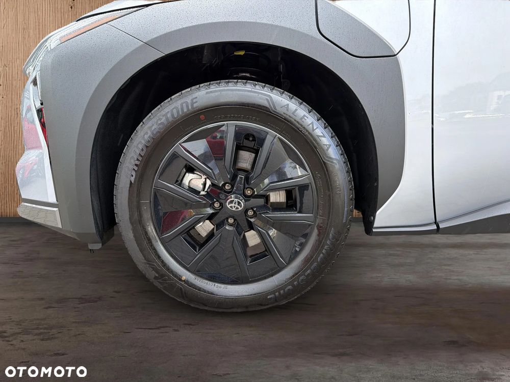 Toyota bZ4X 74.7kWh 4x4 Style - 10