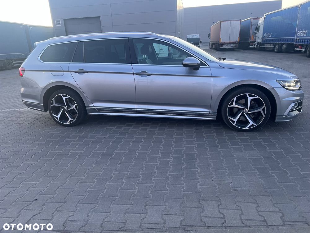 Volkswagen Passat - 4