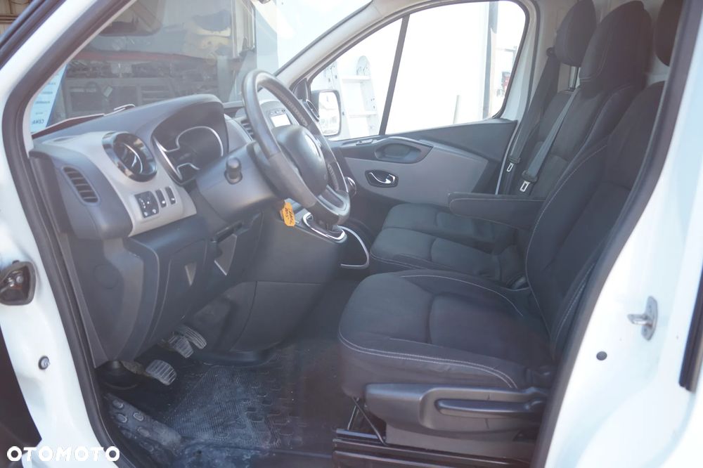 Renault Trafic - 17