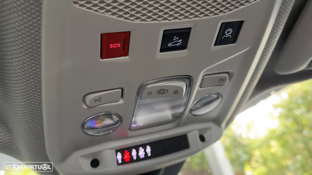 Jeep Avenger 1.2 GSE T3 Altitude - 28