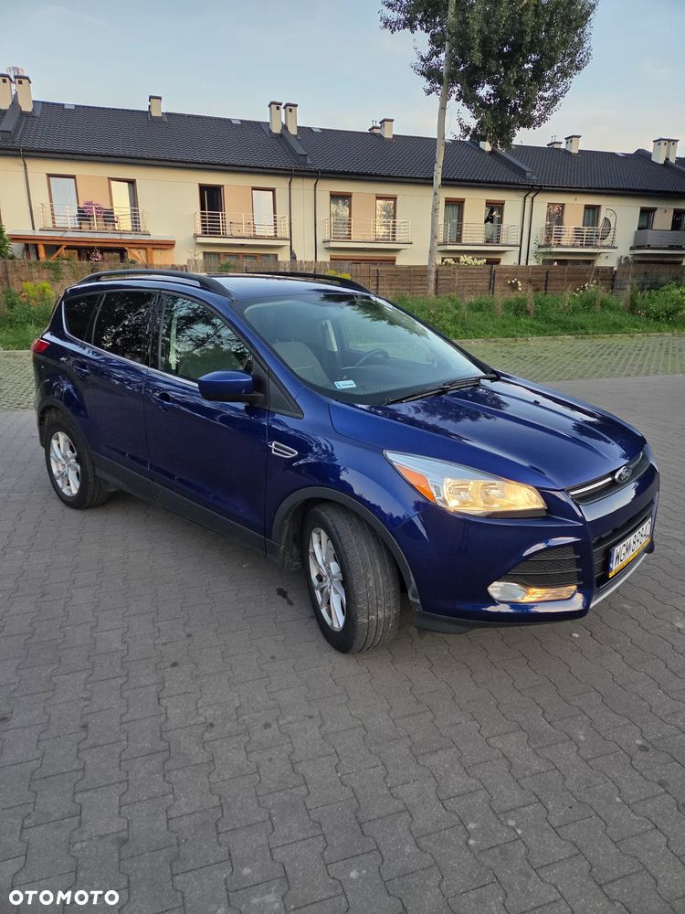 Ford Escape 2.0 EcoBoost AWD Titanium - 6