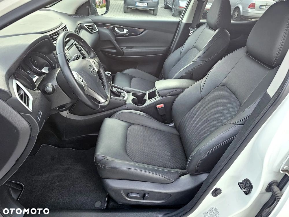 Nissan Qashqai 1.6 DIG-T Tekna - 26