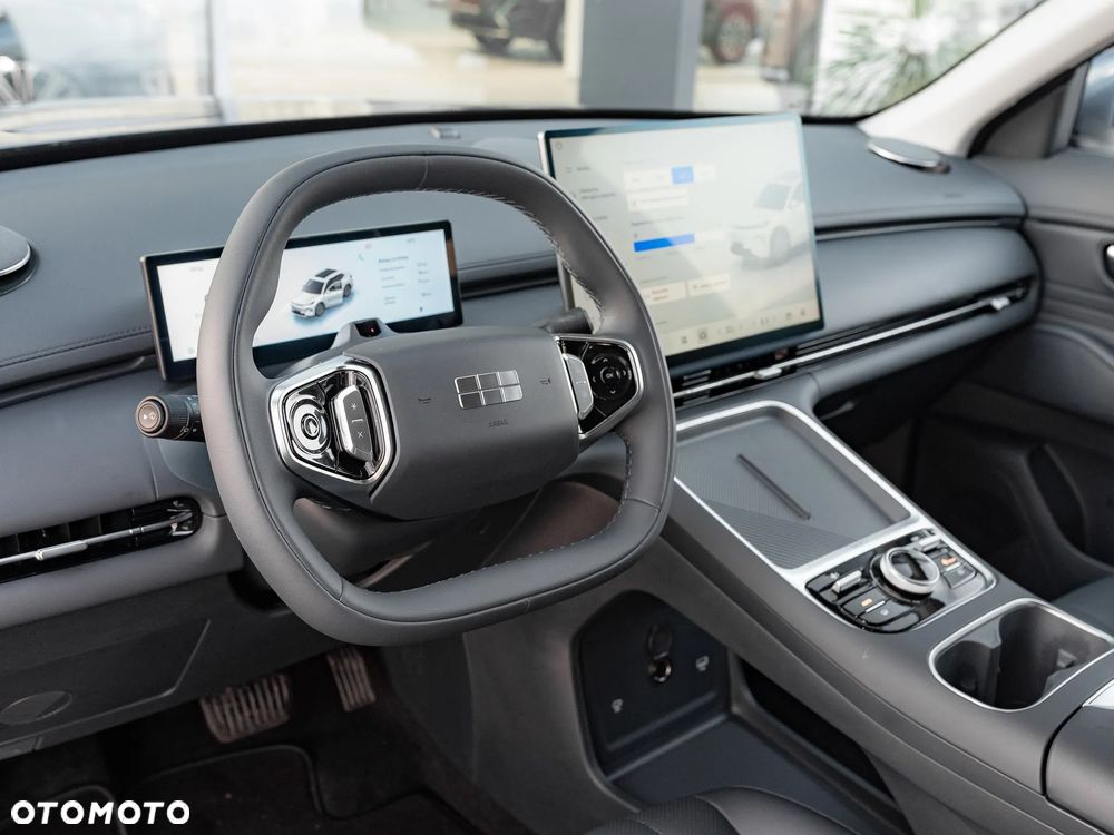 Geely Starray EM-i 1.5 PHEV Pro - 11